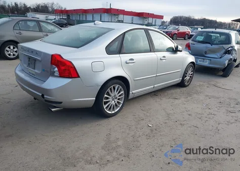 2011 Volvo S40 T5/T5 R-Design from USA, damaged, VIN YV1672MS4B2539803